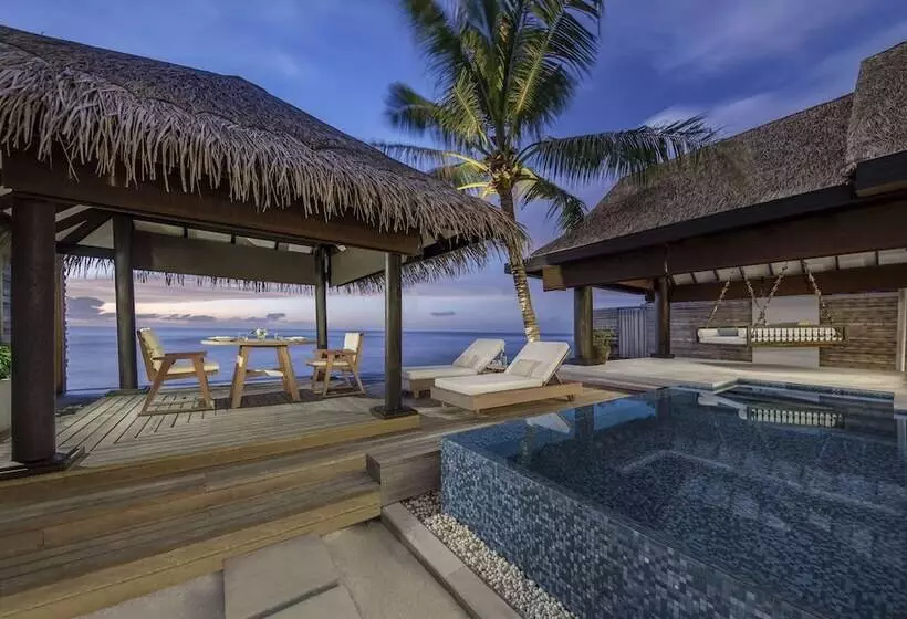 خانه 1 خوابه, Naladhu Private Island Maldives