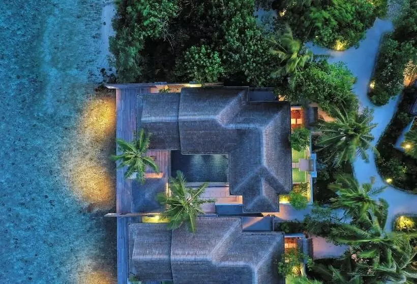خانه 1 خوابه, Naladhu Private Island Maldives
