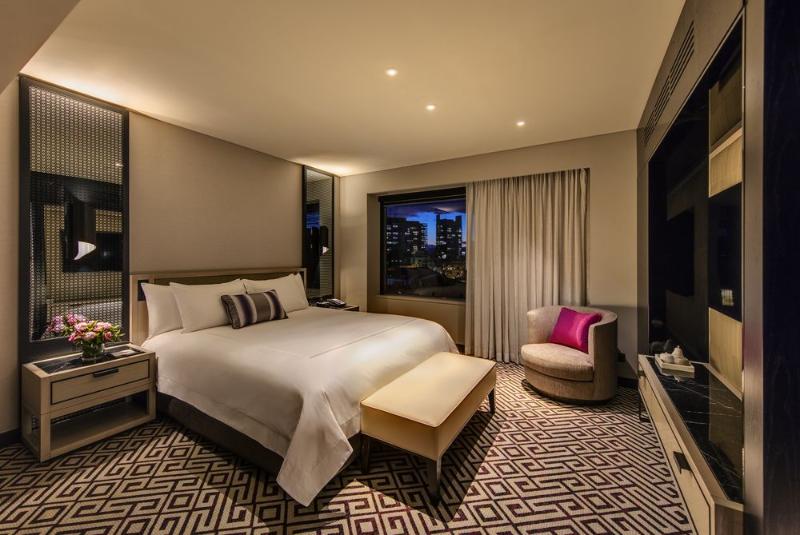 디럭스 룸 킹사이즈 침대, The Star Grand Hotel And Residences Sydney