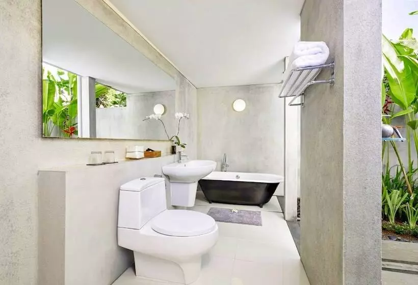 Villa 3 Makuuhuonetta Uima-allas, Mayaloka Villas