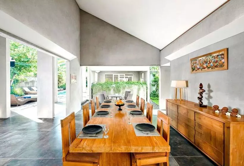 Villa 3 Makuuhuonetta Uima-allas, Mayaloka Villas