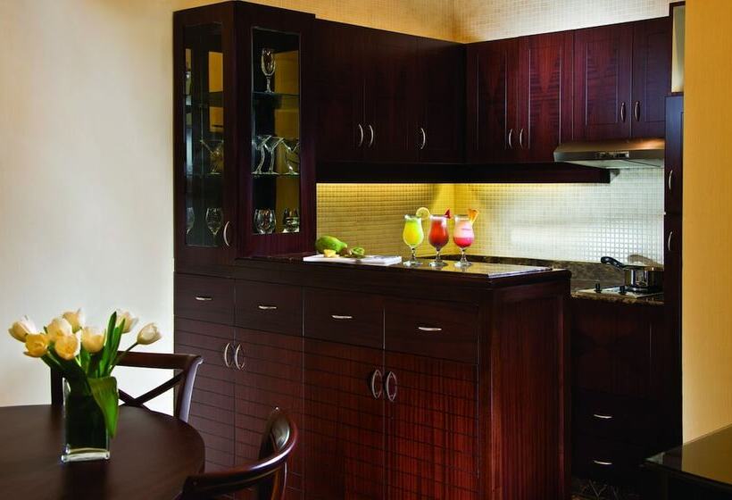 سوییت خانوادگی, Raouche Arjaan By Rotana