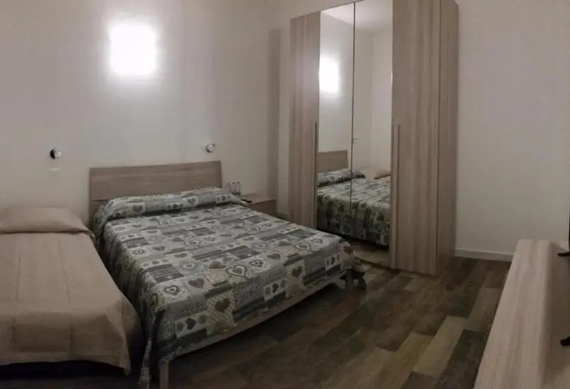 اتاق لوکس, A Casa Di Asia