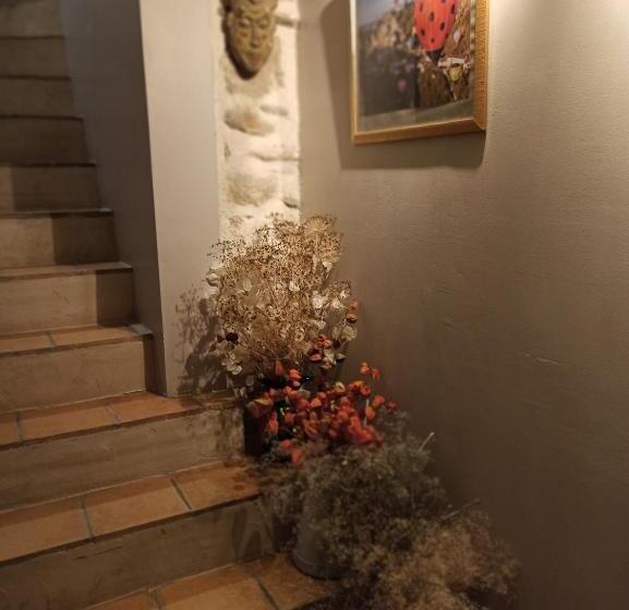 דירת שני חדרים, Les Granges De Cassard