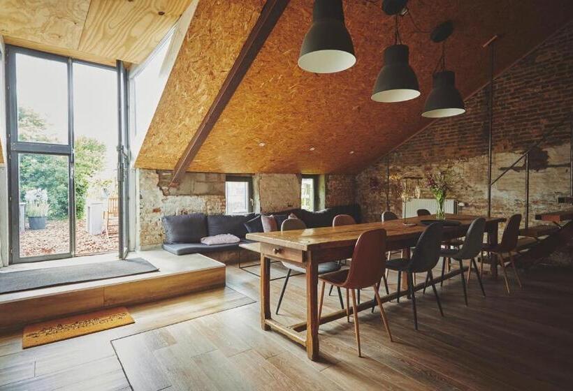 חדר דחוקס עם מיטת קינג, B&b Maas En Heuvel Maastricht