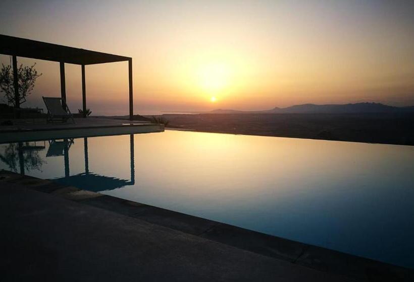 オーシャンビュースタンダードルーム, La Mortilla