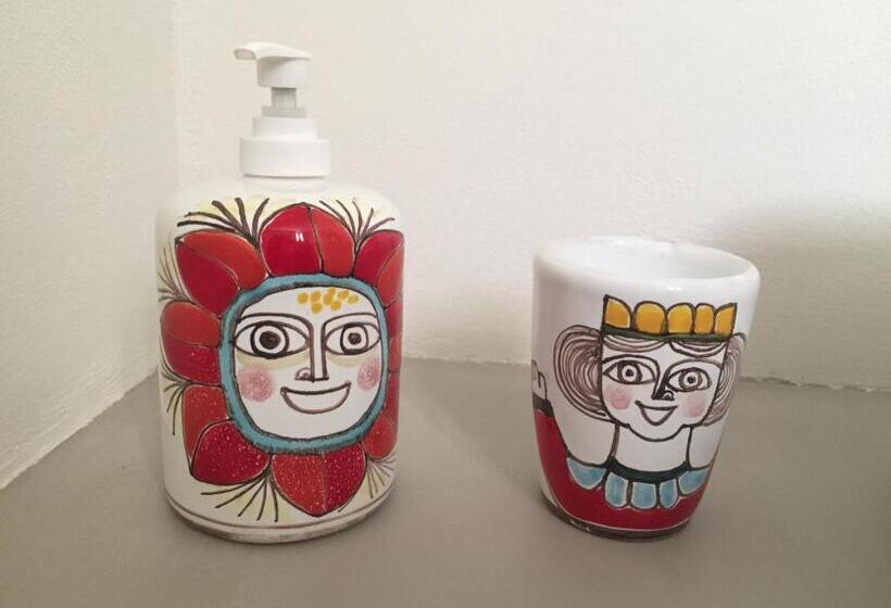 オーシャンビュースタンダードルーム, La Mortilla