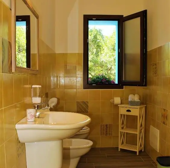 スタンダードルーム, Borgo Rurale Cares