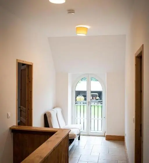庭の見える1ベッドルームアパートメント, Gîte Du Château
