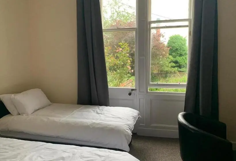 デラックスファミリールーム, Mayfair Guest House