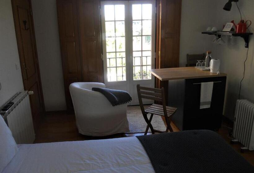 اتاق لوکس, Galo Preto   Sintra Guesthouse