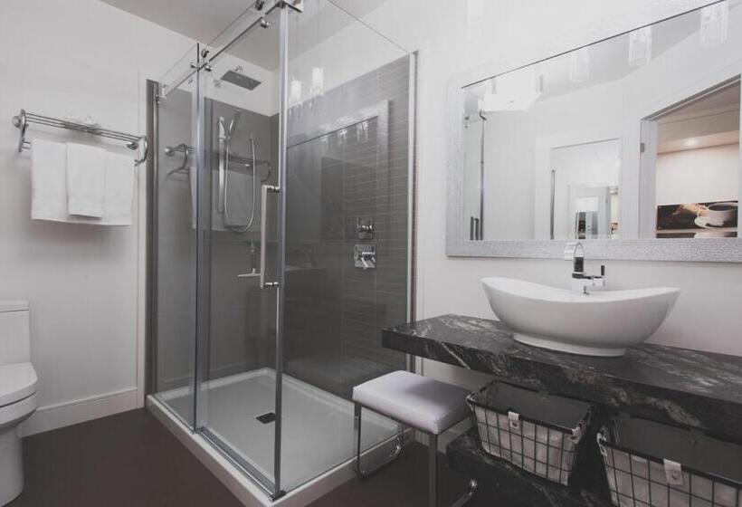 Suite with lake view, Les Suites De La Chocolaterie