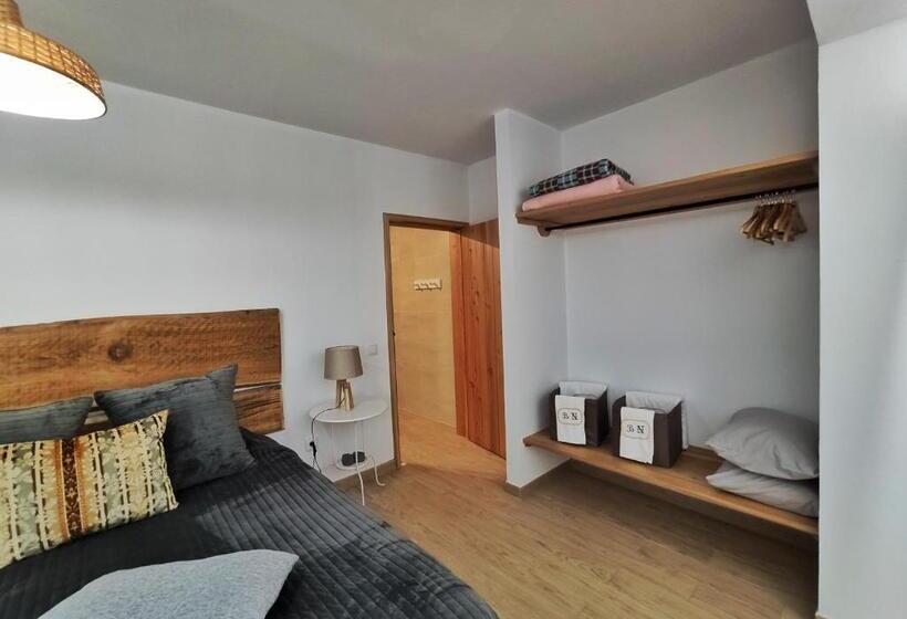 Quarto Familiar, Basalto Negro Al