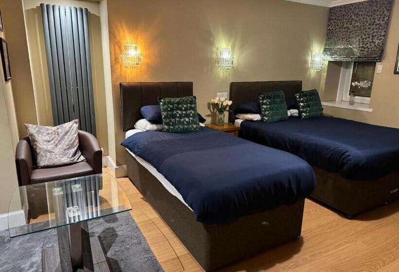 غرفة قياسية ثلاثية, The Milton Bed & Breakfast