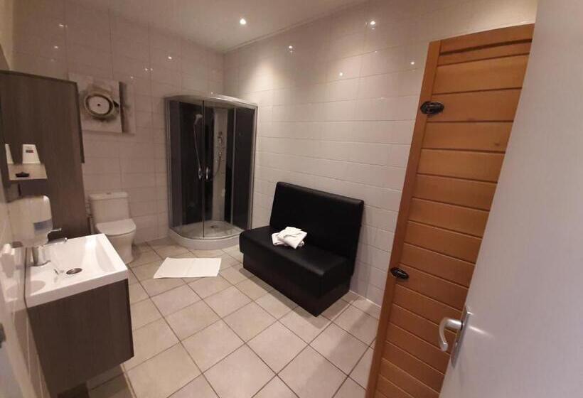 豪华房间, De Vier Linden