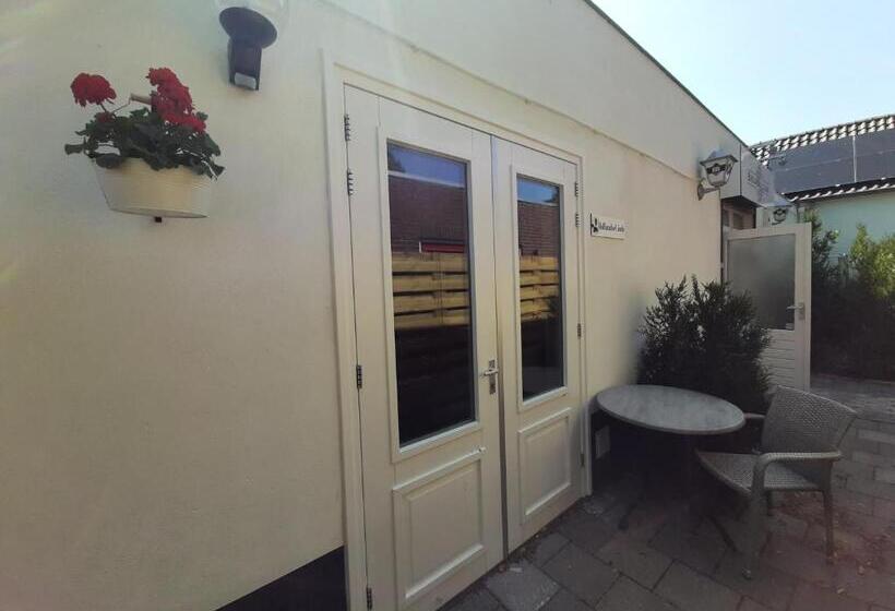 四人标准间, De Vier Linden