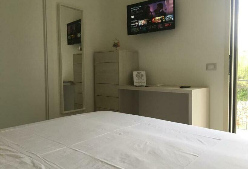 اتاق استاندارد, B&b Somiar