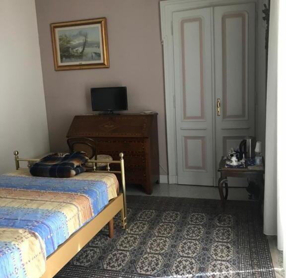 اتاق استاندارد یک نفره, Casa Di Nonna