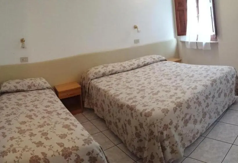 スタンダードトリプルルーム, Camere La Torre