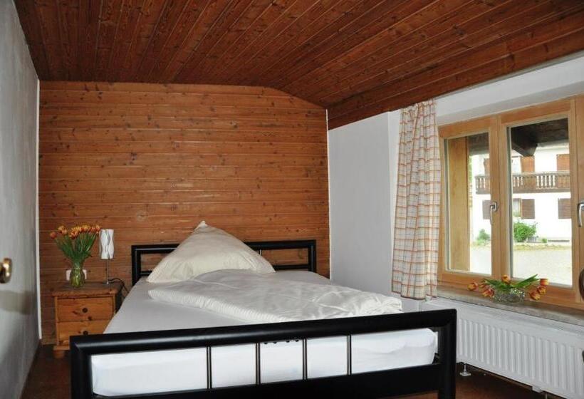 Номер Стандарт Индивидуальный, Pension Hirsch