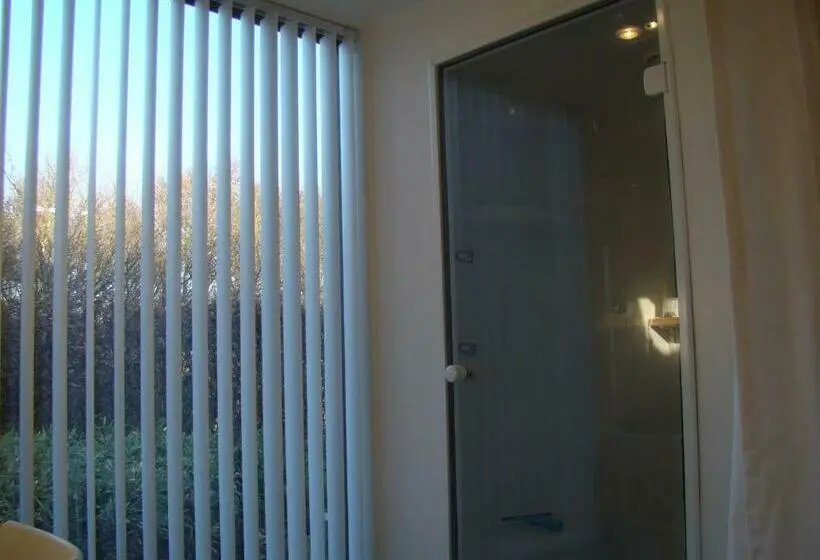 Standard Kolmen Hengen Huone, B&b Zuiderkreek