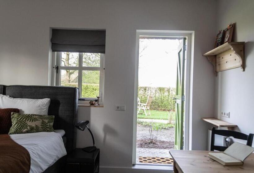 غرفة قياسية, T Rheebokje