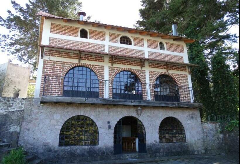 סוויטה משפחתית, Posada Santa María