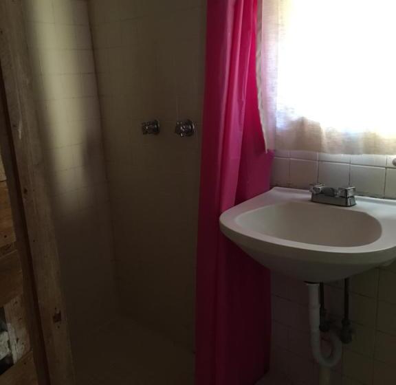 חדר משפחתי, Posada Santa María