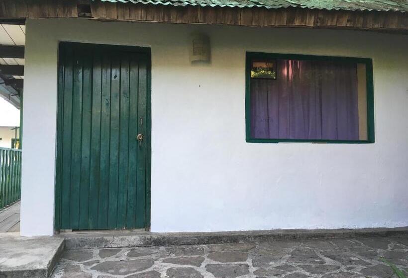 חדר משפחתי, Posada Santa María