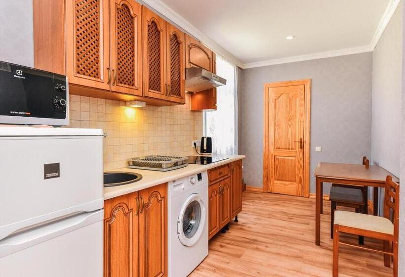 اتاق خانوادگی, Villa Victoria