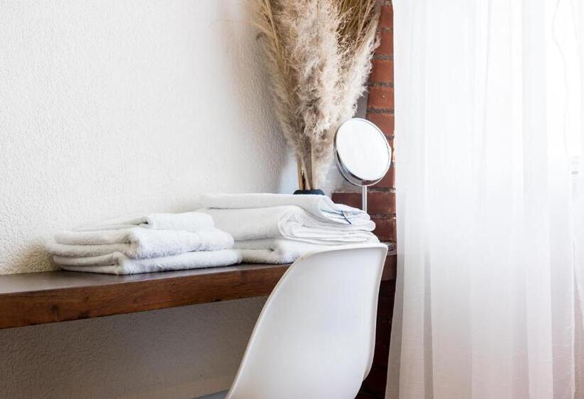 اتاق استاندارد چهارنفره با سرویس بهداشتی مشترک, Casa La Feria   Céntrico