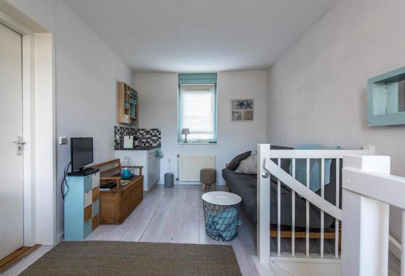 Люкс с Балконом, De Vloedlijn