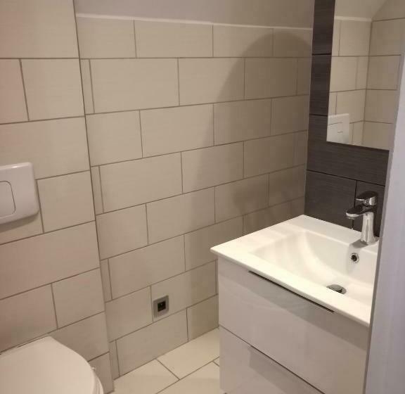 듀플렉스 스위트, Sur Les Pas De Pagnol