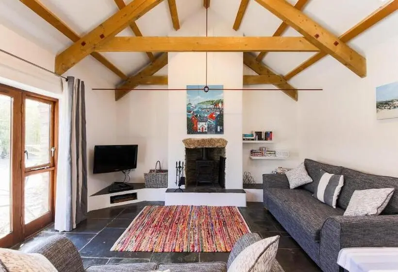 1ベッドルームハウス, Re Imagined Stone Barns In The Country Near The Coast