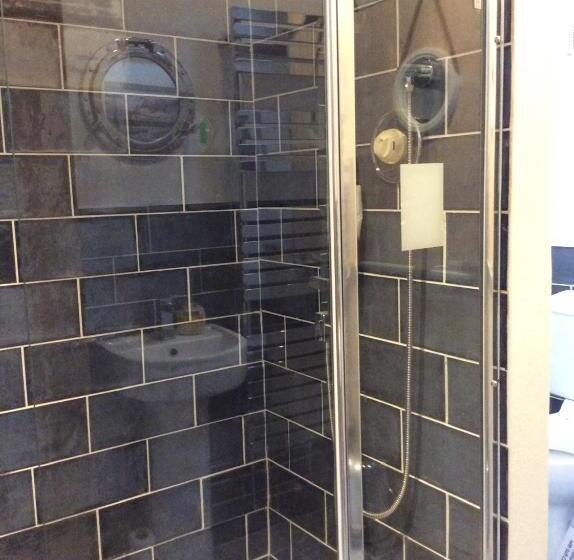 إستوديو سوبيريور, Re Imagined Stone Barns In The Country Near The Coast