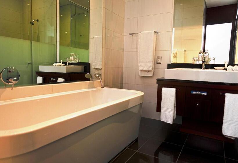 Номер Executive Кровать Кинг, Davinci Hotel On Nelson Mandela Square