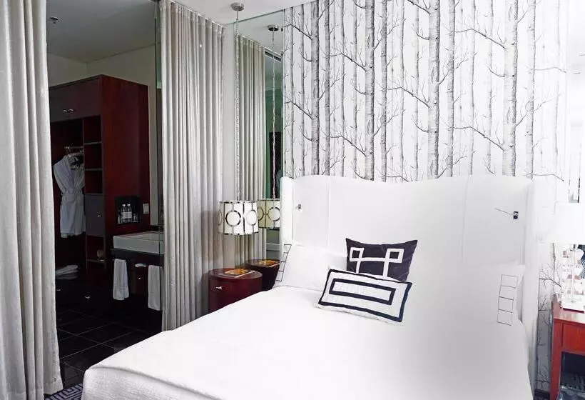 اتاق استاندارد با تخت بزرگ, Davinci Hotel On Nelson Mandela Square
