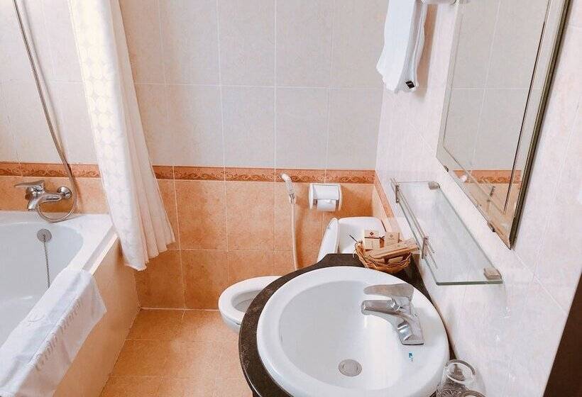 اتاق سوپریور سه تخته, Gold