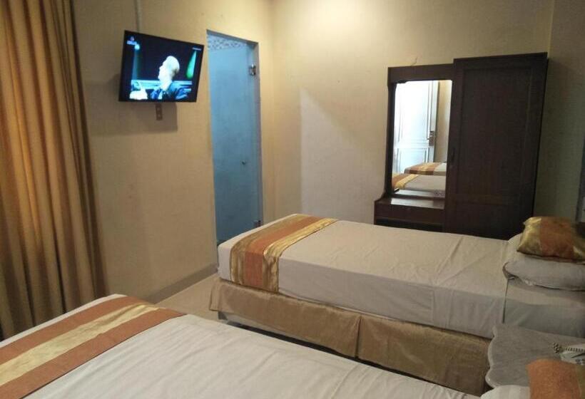 스탠다드 룸, Grand Rosela Yogyakarta