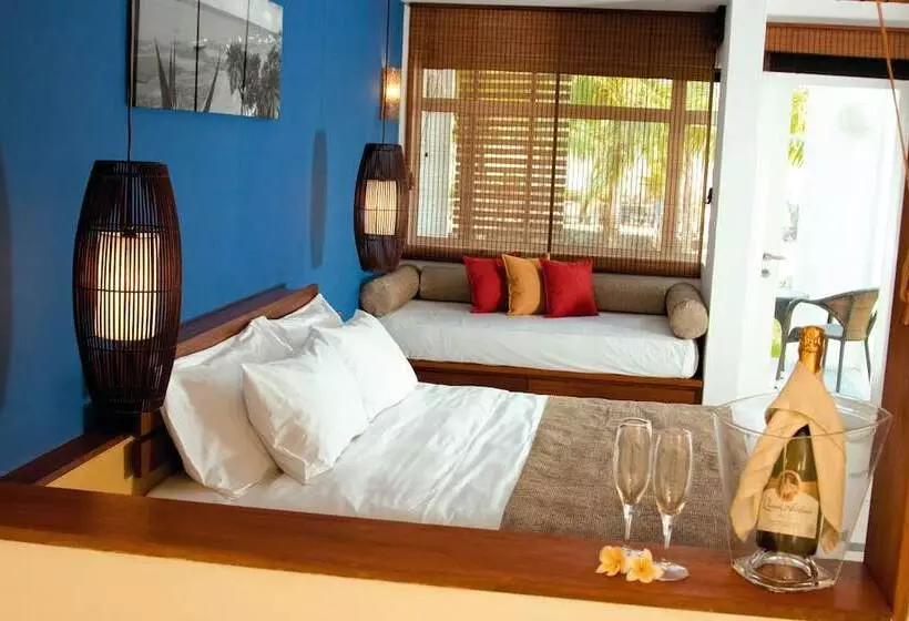 اتاق لوکس با چشم‌انداز دریا, Laguna Beach Hotel & Spa