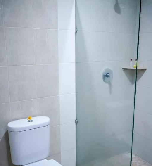 Standardrum King Size Säng, Lombok Plaza Hotel And Convention