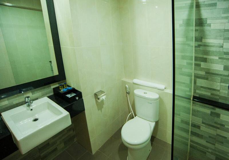 غرفة ديلوكس ثلاثية, Lombok Raya