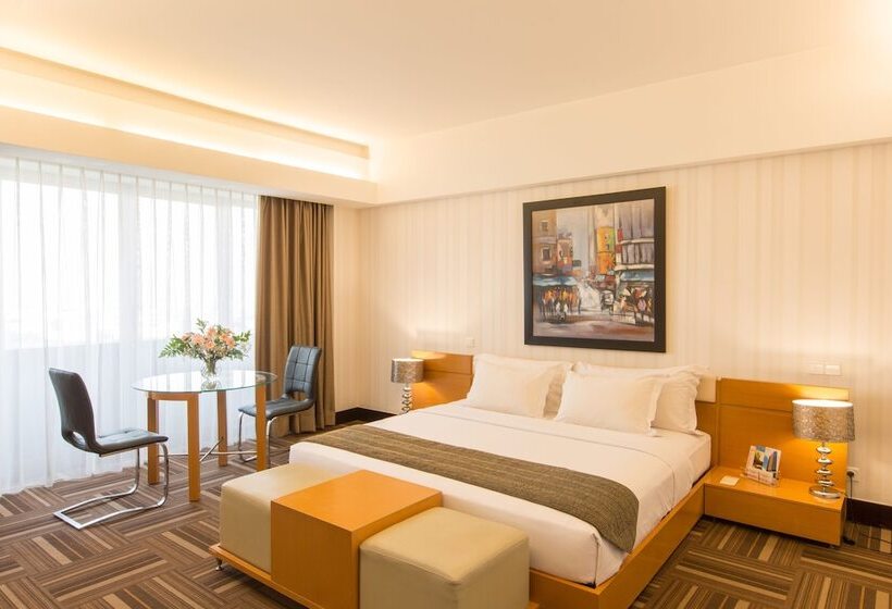 스위트, Merlynn Park