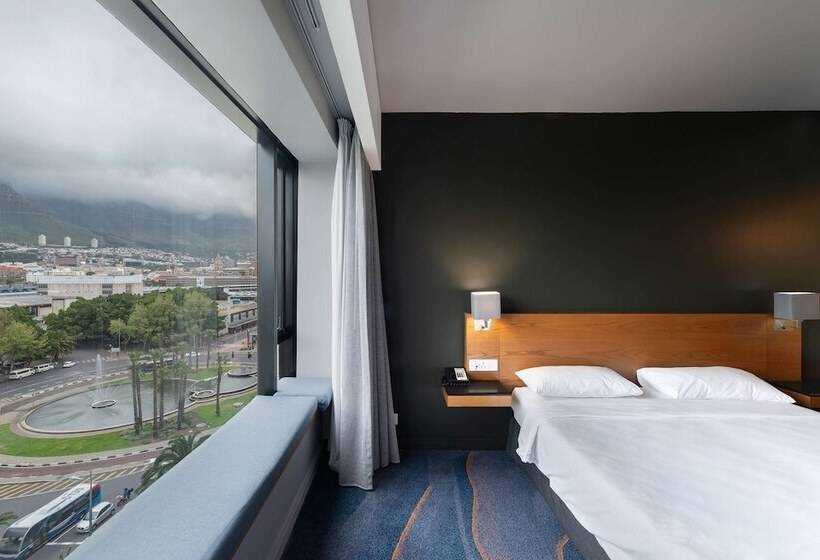 스탠다드 룸 산 전망, Radisson Hotel Cape Town Foreshore