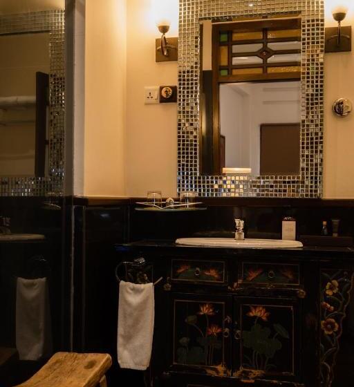 סוויטה משפחתית 2 חדרי שינה, Penaga