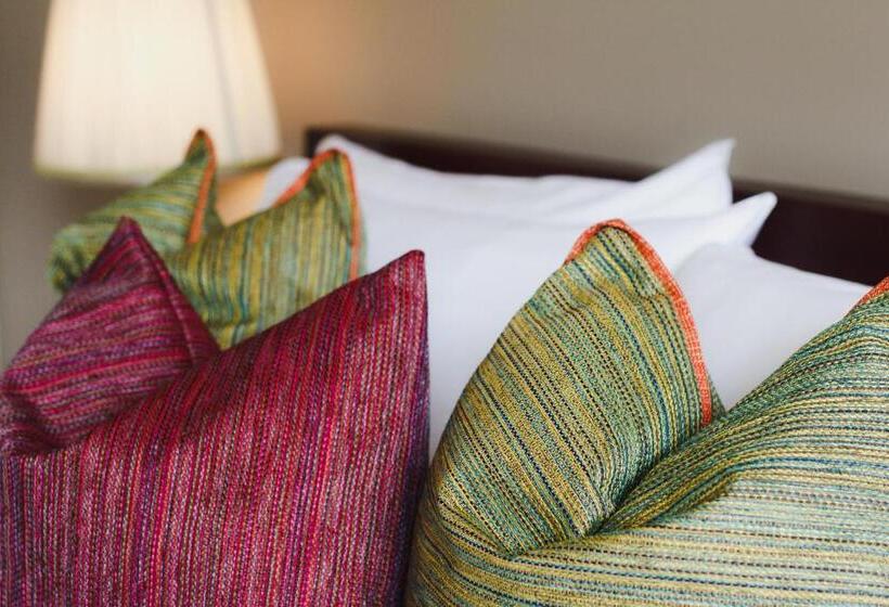 Номер Deluxe с Балконом, Sigiriana Resort By Thilanka