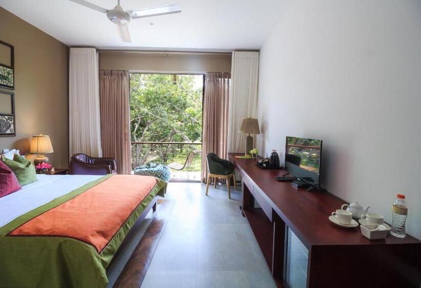 带阳台的豪华间, Sigiriana Resort By Thilanka
