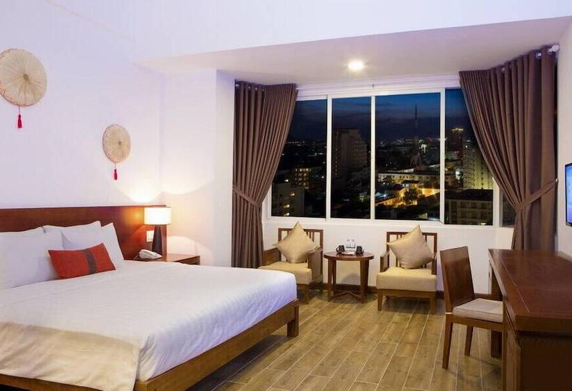 اتاق سوپریور, The Light Hotel And Resort