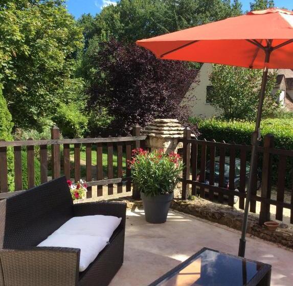 חדר דלוקס, Autour D Une Histoire