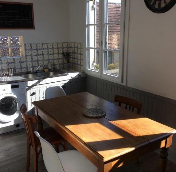 חדר לארבעה סטנדרטי עם נוף לגינה, Autour D Une Histoire